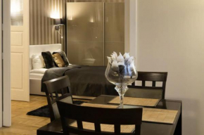 Premium Apartment by Hi5 - Lendvay Palace